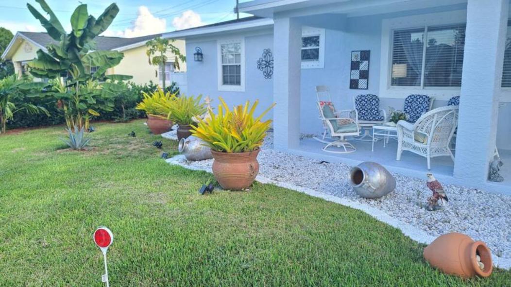 Palm Springs 3-Bedroom 2-Bath 5 Miles To The Beach Лейк-Уорт Экстерьер фото