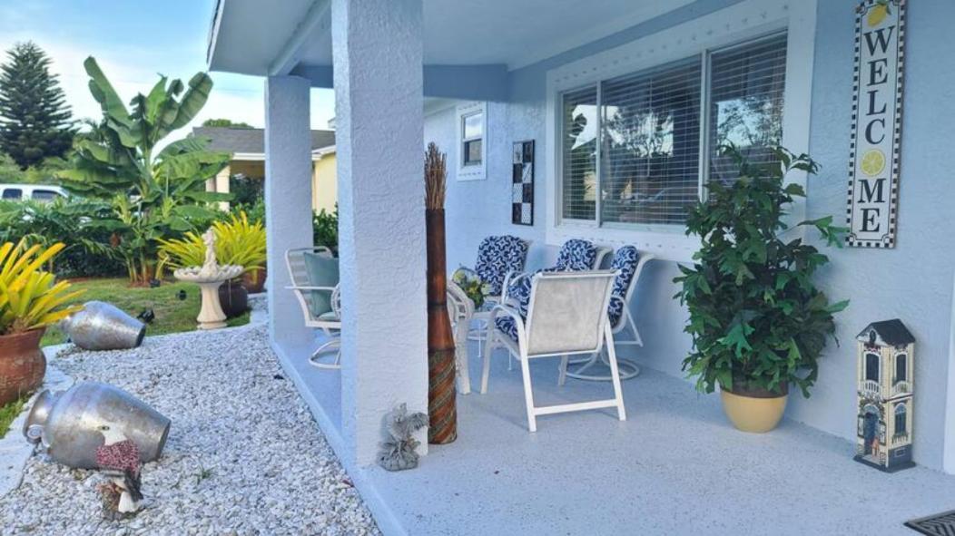Palm Springs 3-Bedroom 2-Bath 5 Miles To The Beach Лейк-Уорт Экстерьер фото