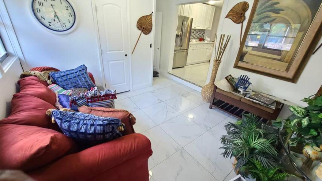 Palm Springs 3-Bedroom 2-Bath 5 Miles To The Beach Лейк-Уорт Экстерьер фото