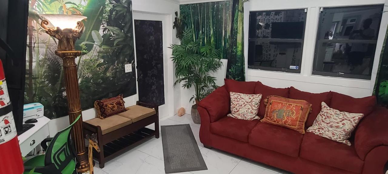Palm Springs 3-Bedroom 2-Bath 5 Miles To The Beach Лейк-Уорт Экстерьер фото